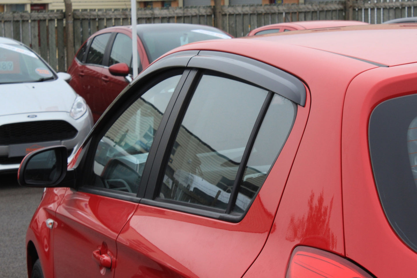 Auto Clover Wind Deflectors Set for Hyundai i20 2008 - 2014 (4 pieces)