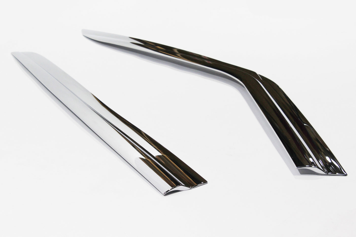 Auto Clover Chrome Wind Deflectors Set for Land Rover Discovery 3 & 4 (4 pieces)