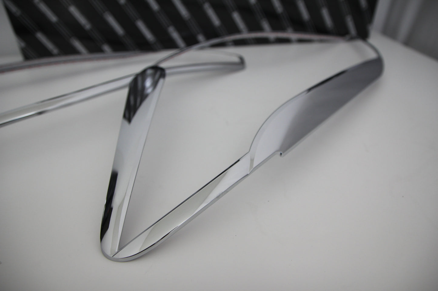 Auto Clover Chrome Headlight Lamp Trim Set for Ssangyong Korando C 2011 - 2013