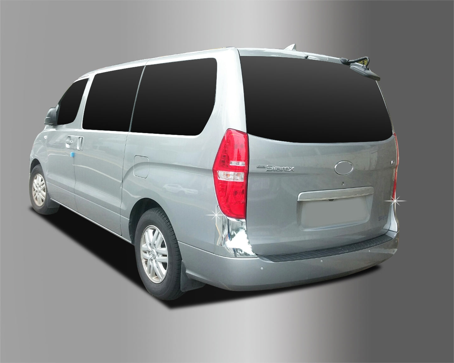 Auto Clover Rear Bumper Trim Set for Hyundai i800 / iLoad 2008+