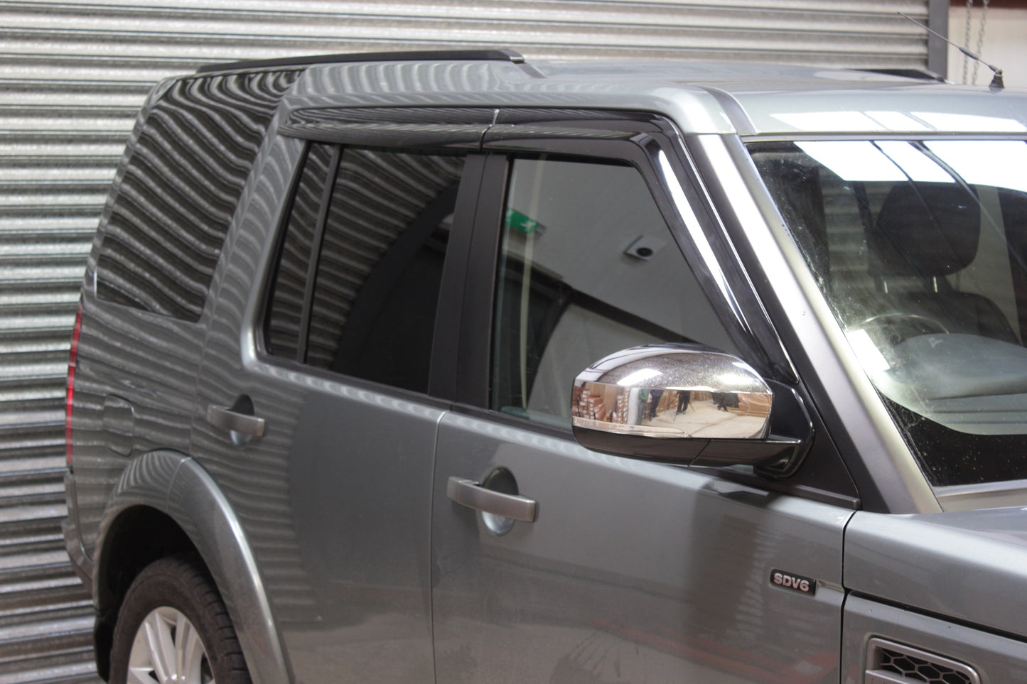 Auto Clover Wind Deflectors Set for Land Rover Discovery 3 & 4 (4 pieces)