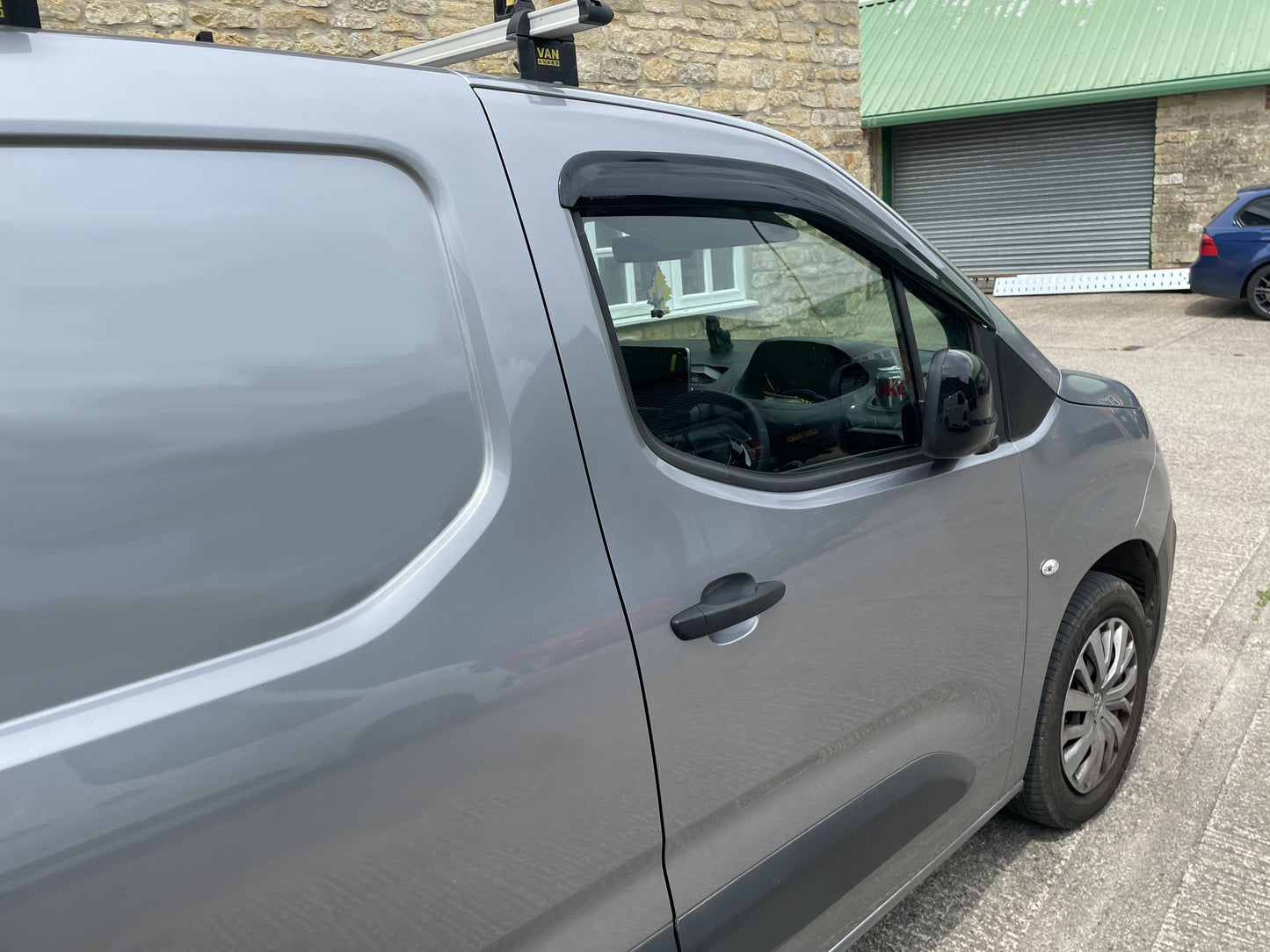 Auto Clover Wind Deflectors Set for Citroen Berlingo 2018+ MK3 (2 Pieces)