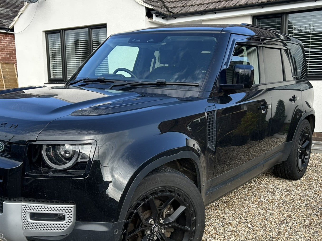 Auto Clover Wind Deflectors for Land Rover Defender 110 / 130 2020+ (4 pieces)
