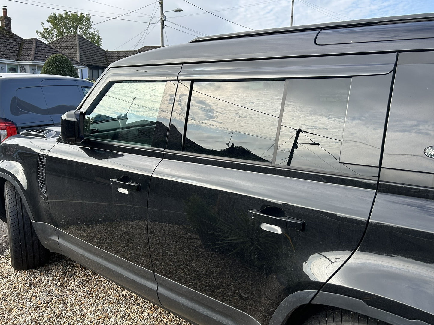 Auto Clover Wind Deflectors for Land Rover Defender 110 / 130 2020+ (4 pieces)