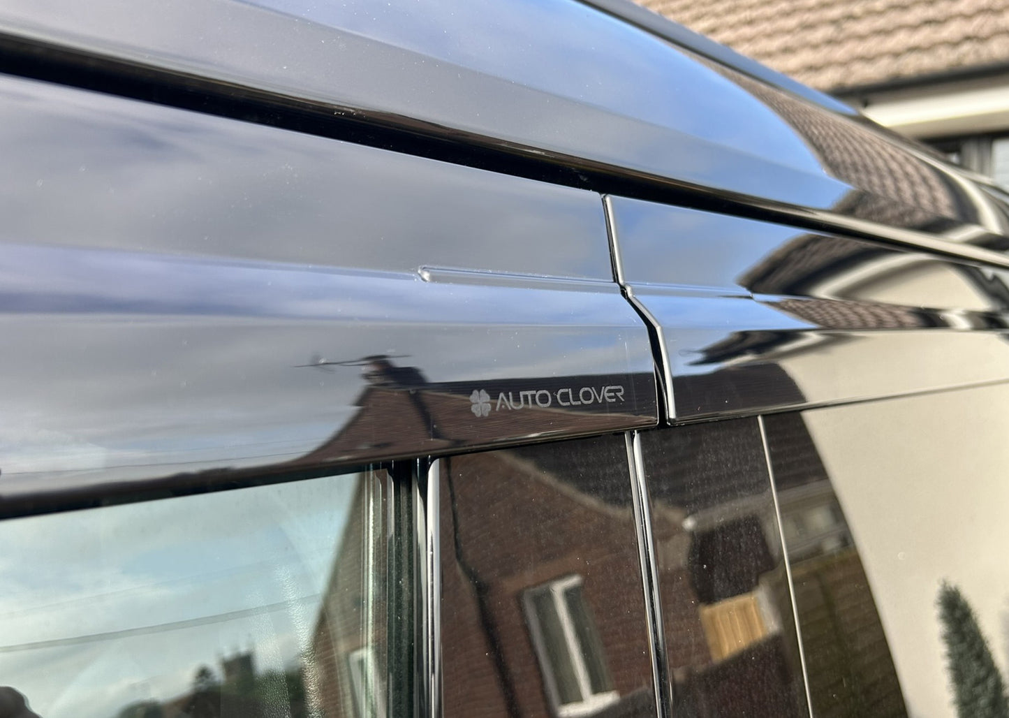 Auto Clover Wind Deflectors for Land Rover Defender 110 / 130 2020+ (4 pieces)