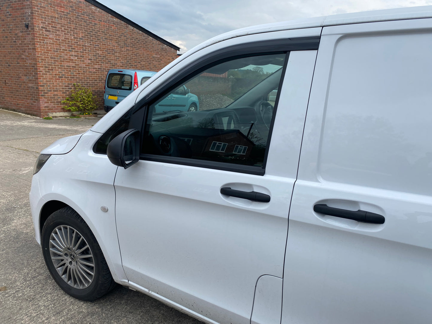 Auto Clover Wind Deflectors Set for Mercedes Vito 2014+ (2 pieces)