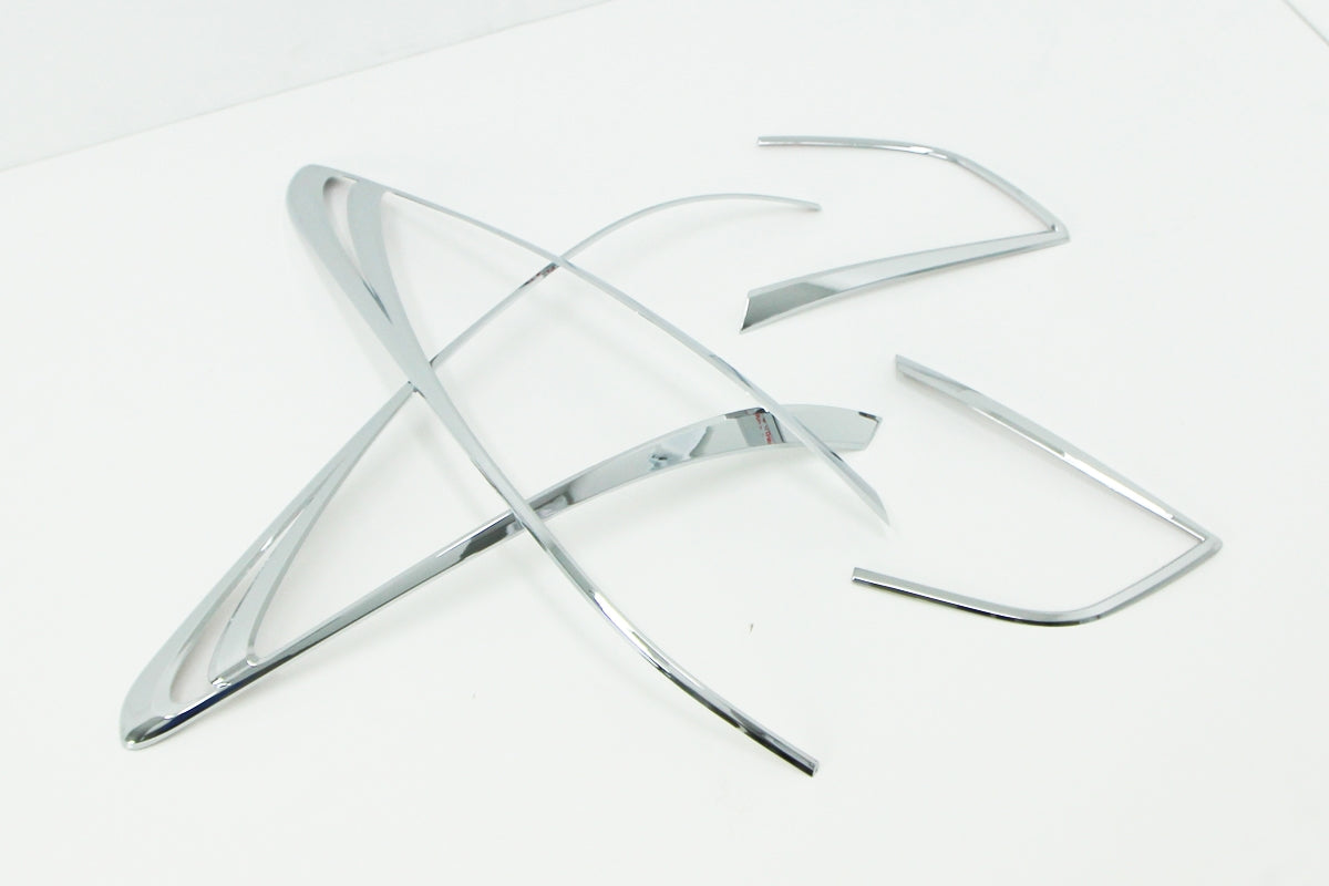 Auto Clover Chrome Tail Light Lamp Surround Trim for Hyundai IX35 2010 - 2015